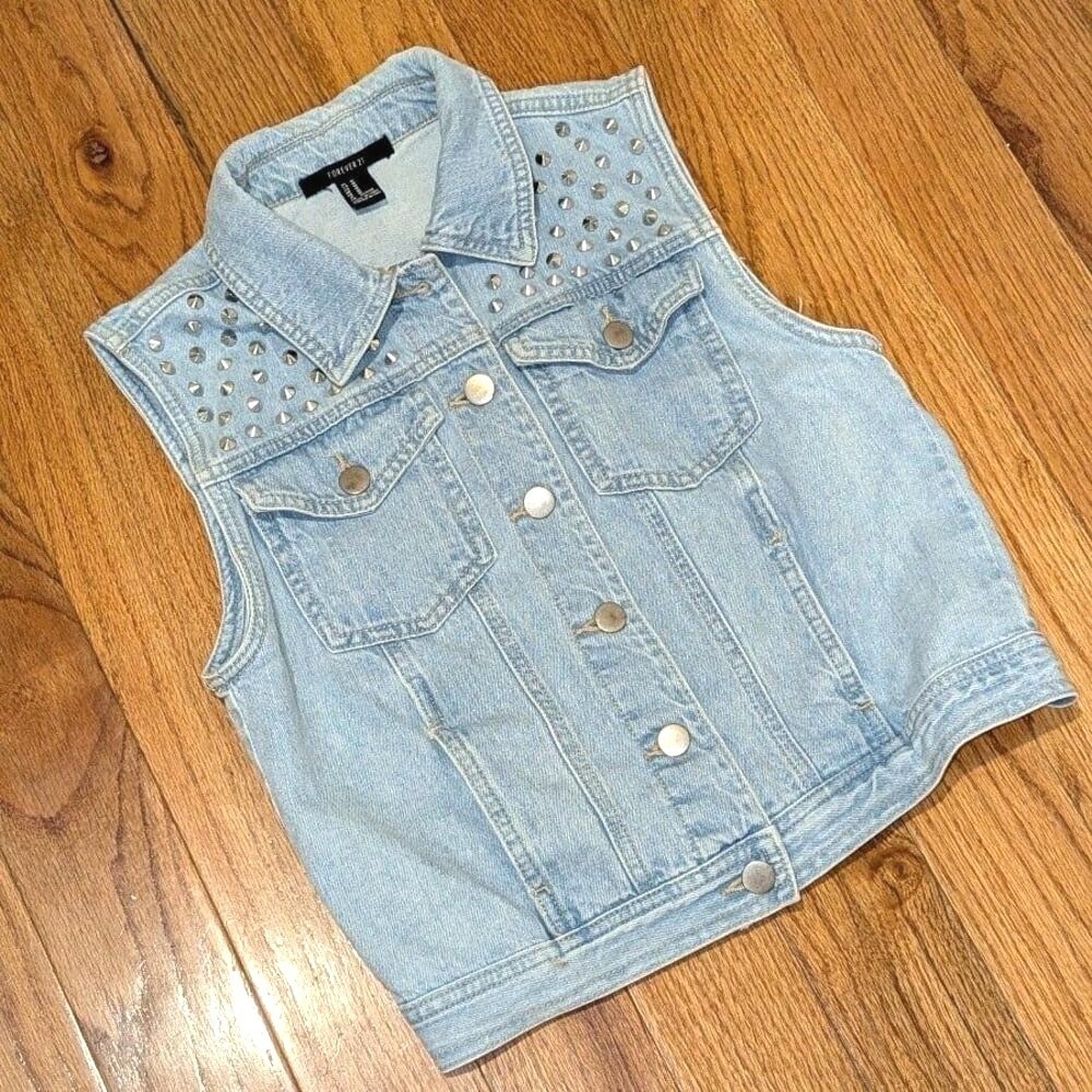 Y2K Festival Punk Moto Denim Vest Studded Light Wash Medium Grunge Whimsigoth